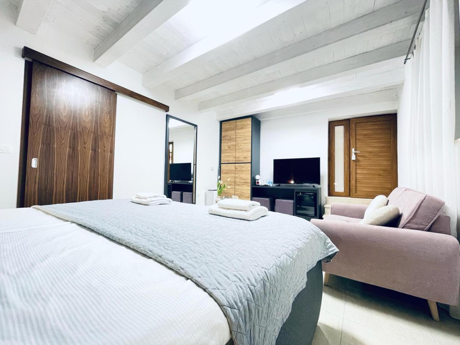Fazana City Rooms With Free Parking エクステリア 写真